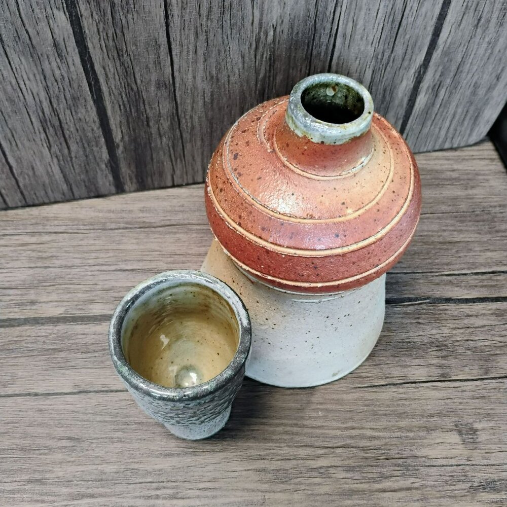 Hand Crafted Pottery Sake Bottle & Cup Set, Rustic Shino Glaze, Artist Signed - Picture 2 of 10